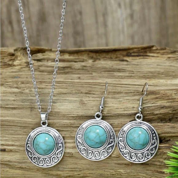 Turquoise decor round earrings and necklace set - Picture 4 of 4